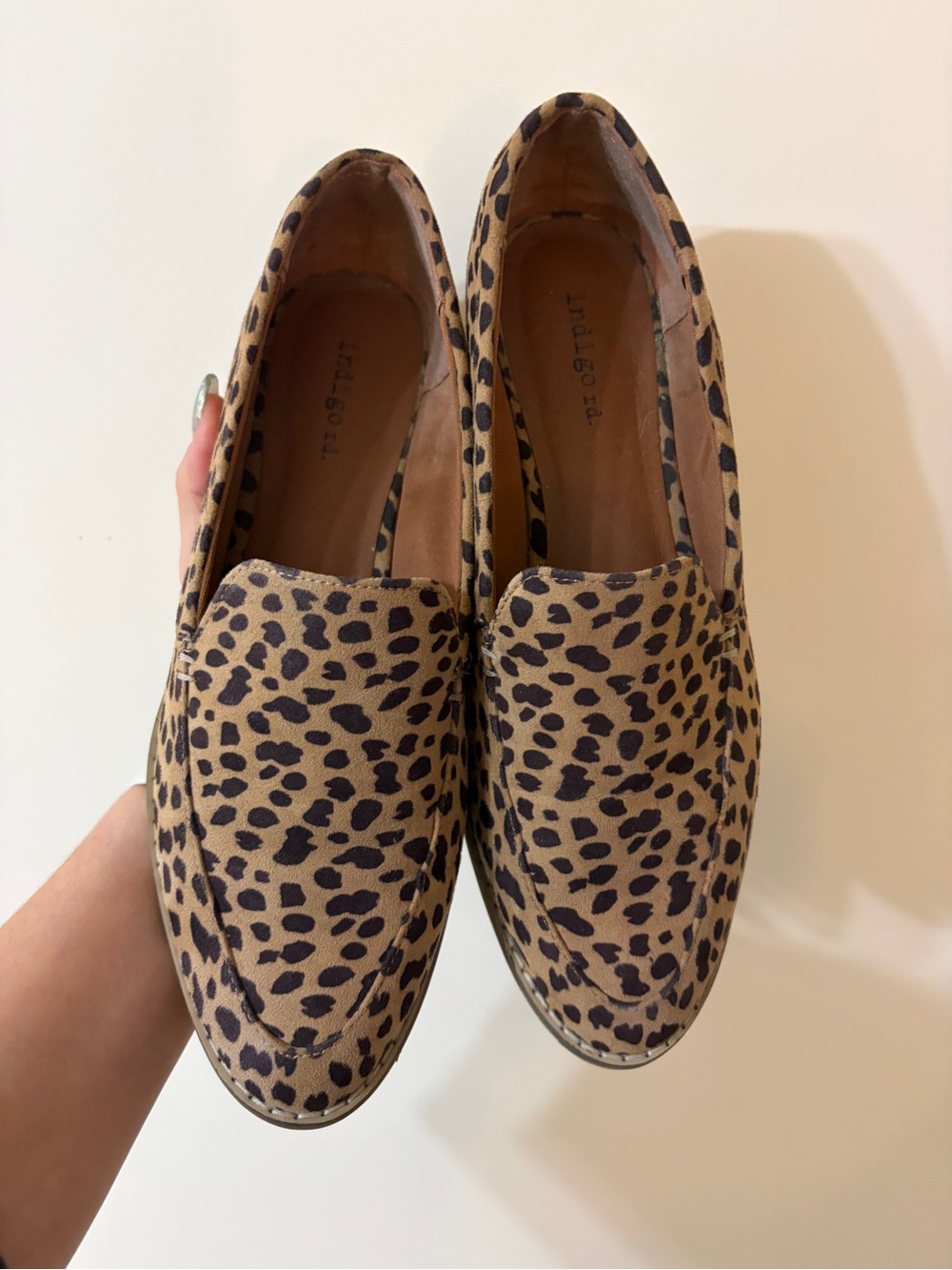 Indigo Leopard Print Slip-On Flats in Tan and Black| size 8